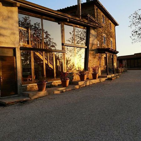 فيلا أسيسيفي Agriturismo Il Noceto المظهر الخارجي الصورة