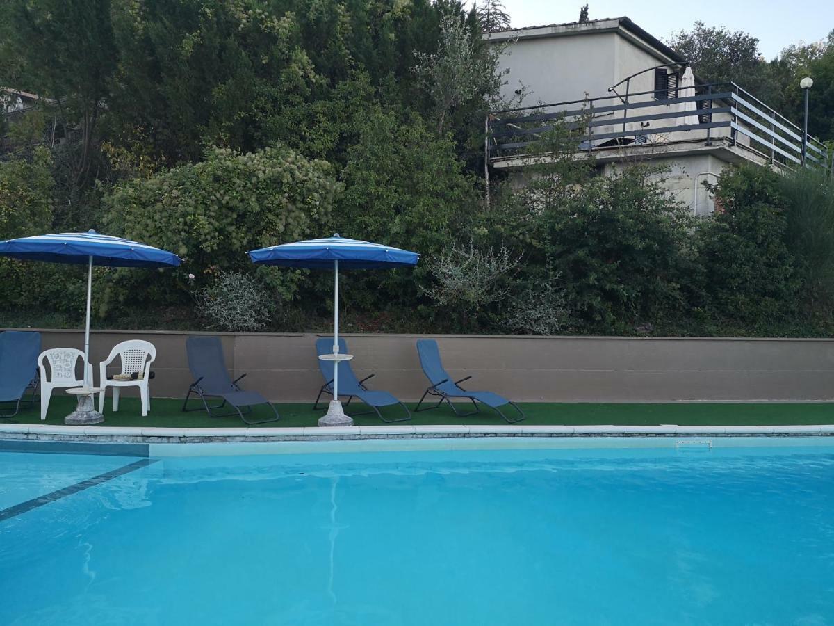 فيلا أسيسيفي Agriturismo Il Noceto المظهر الخارجي الصورة